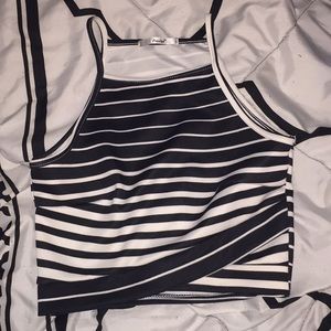 Cute middle crop top
